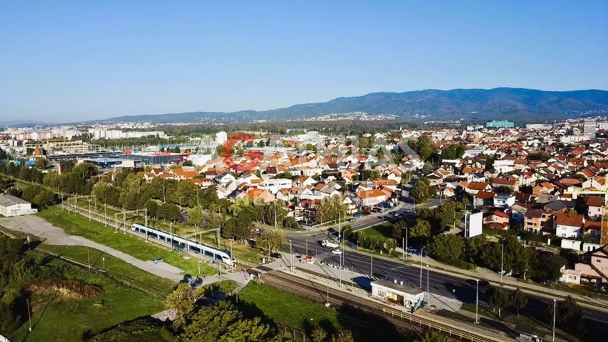 Poslovni Prostor - Donja Dubrava, 192m2