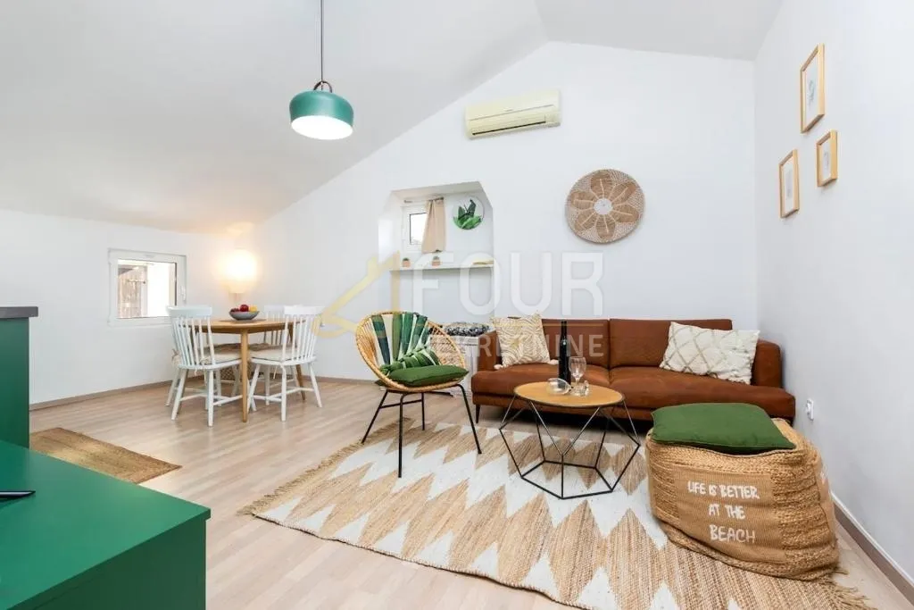 Stan - Rovinj, 43m2