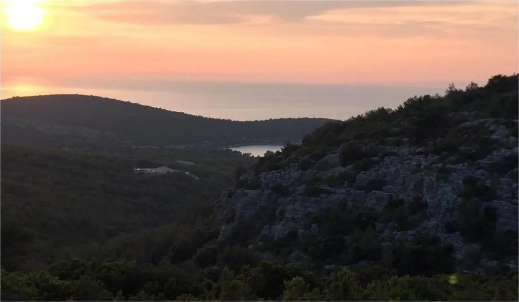 Zemljište - Hvar, 30000m2