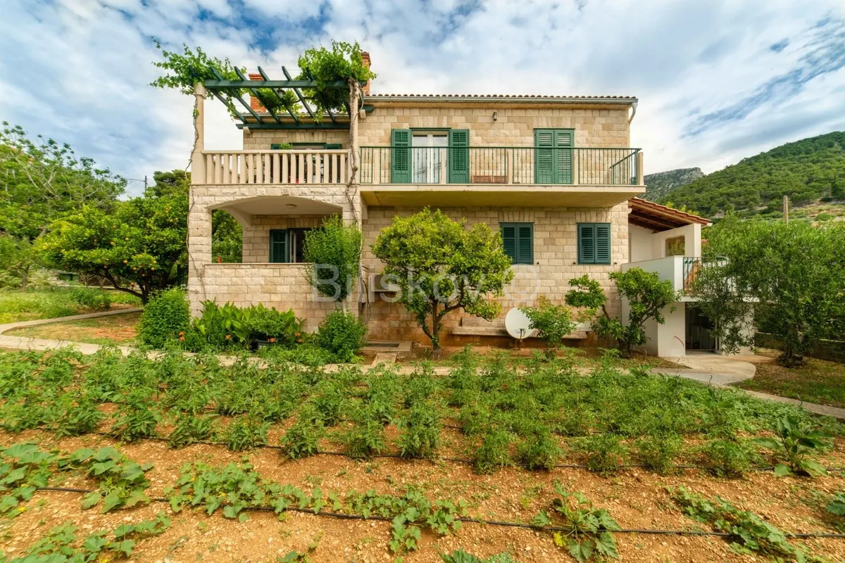 House - Bol, 372m2