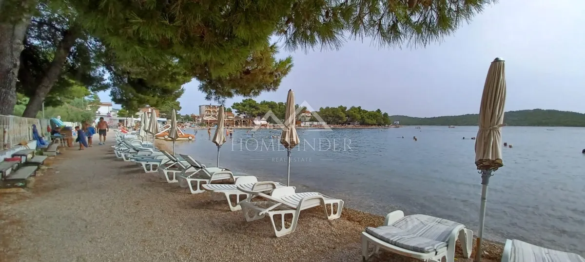 Kuća - Pirovac, 160m2