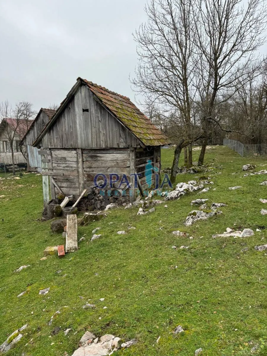 Kuća - Perušić, 95m2