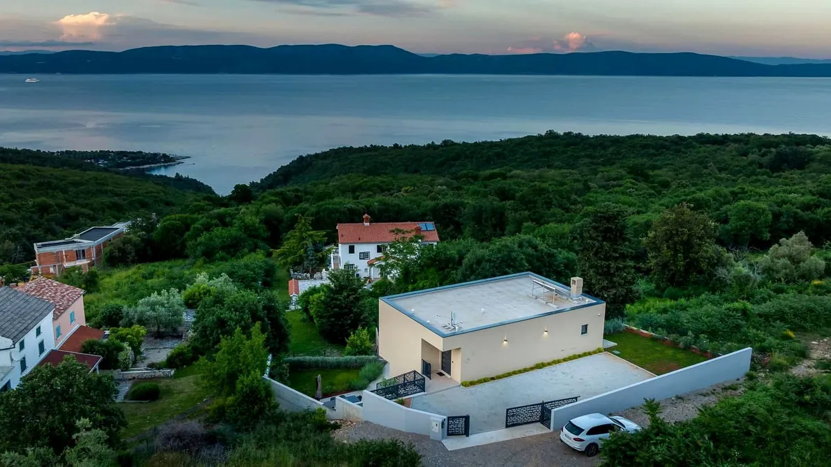 Kuća - Labin, 220m2