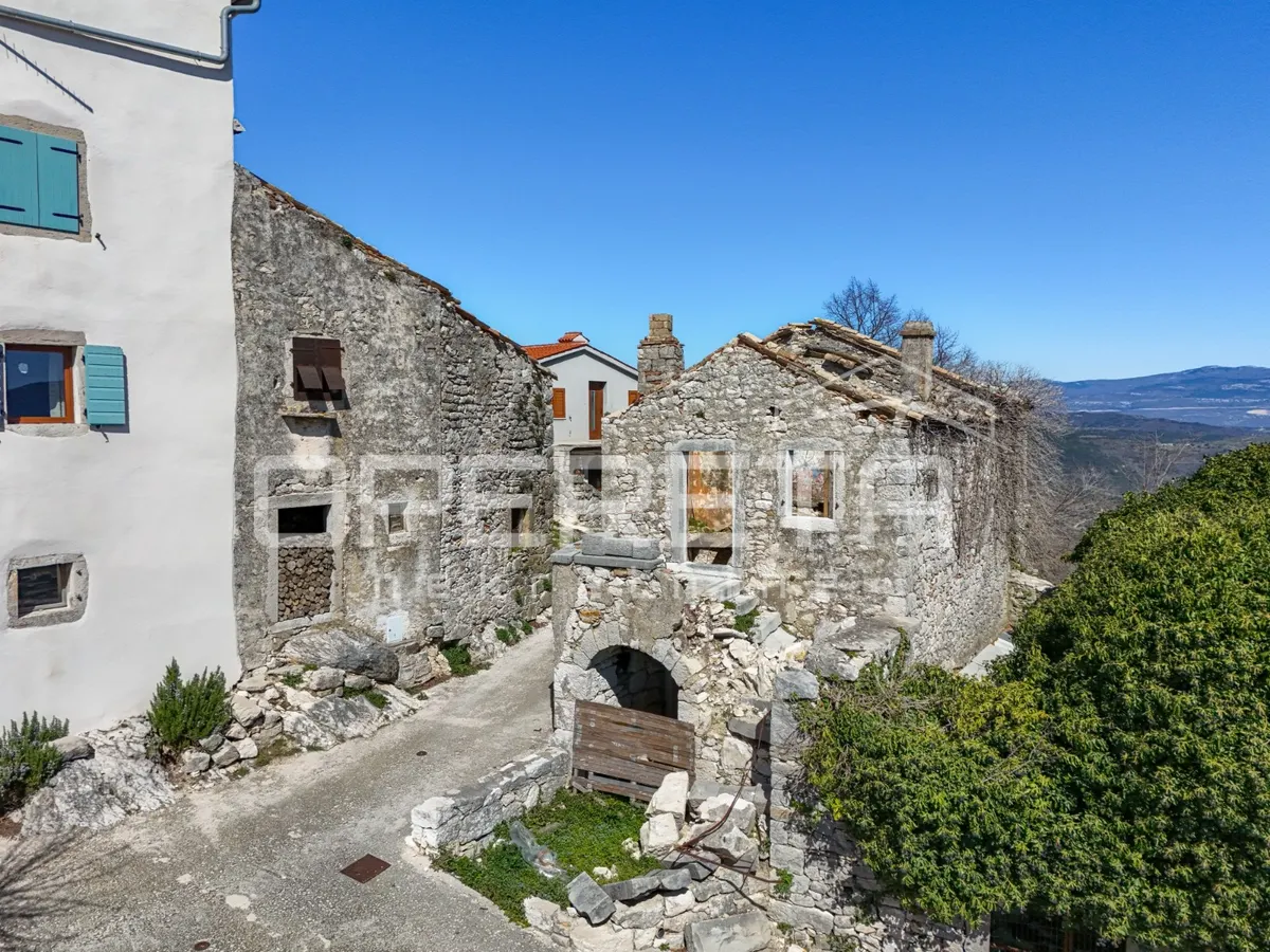 Kuća - Pazin, Pazin okolica, Pazin, 360m2