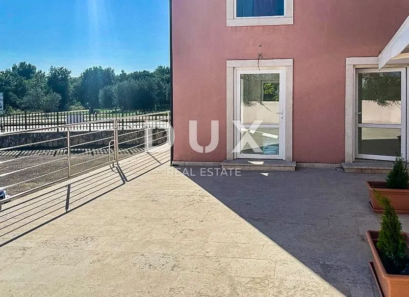 Poslovni Prostor - Novigrad, 95.18m2