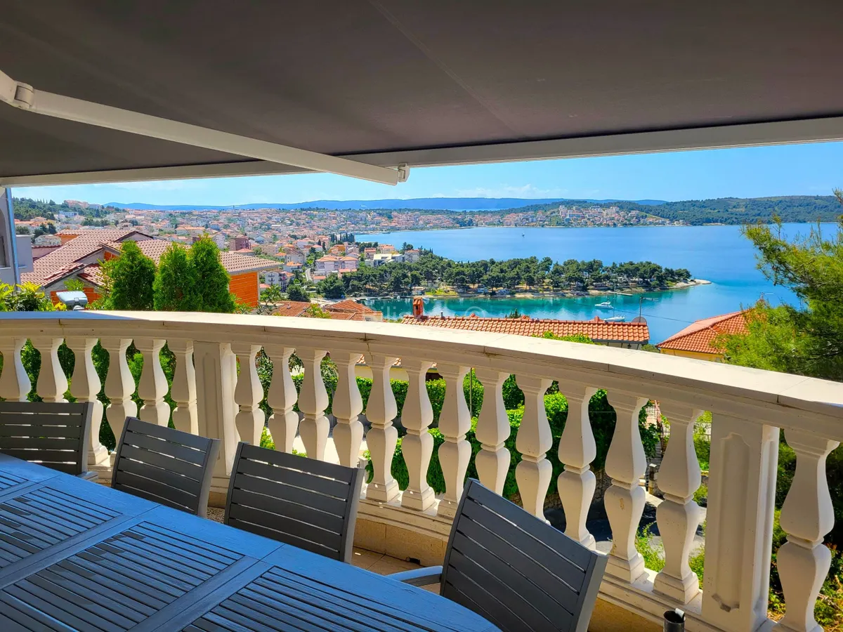 Kuća - Trogir, 165m2