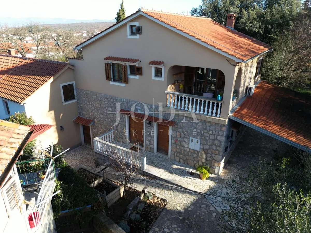 Kuća - Malinska-Dubašnica, 282m2