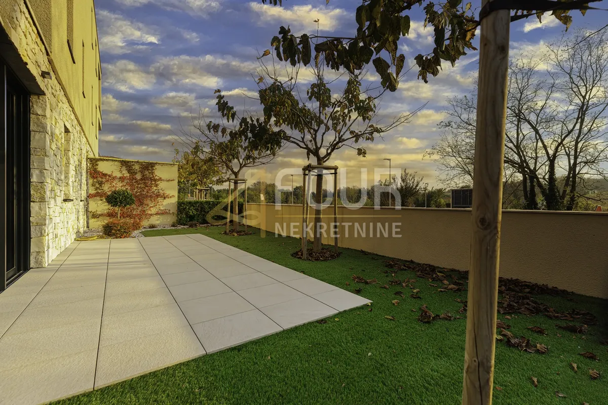 Stan - Umag, 80m2