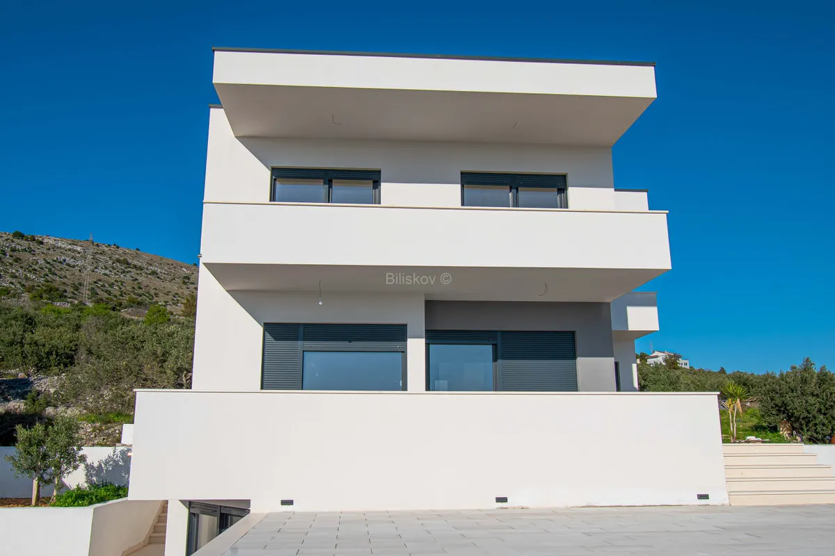 Kuća - Trogir, 230m2