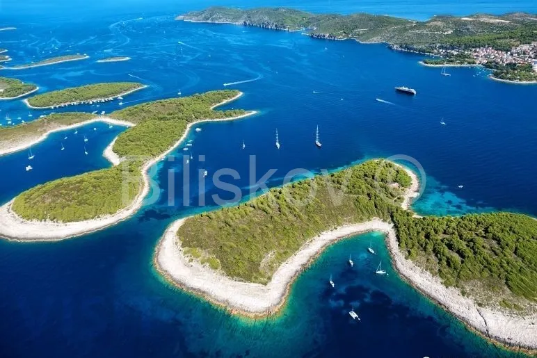 Poslovni Prostor - Hvar, 290m2