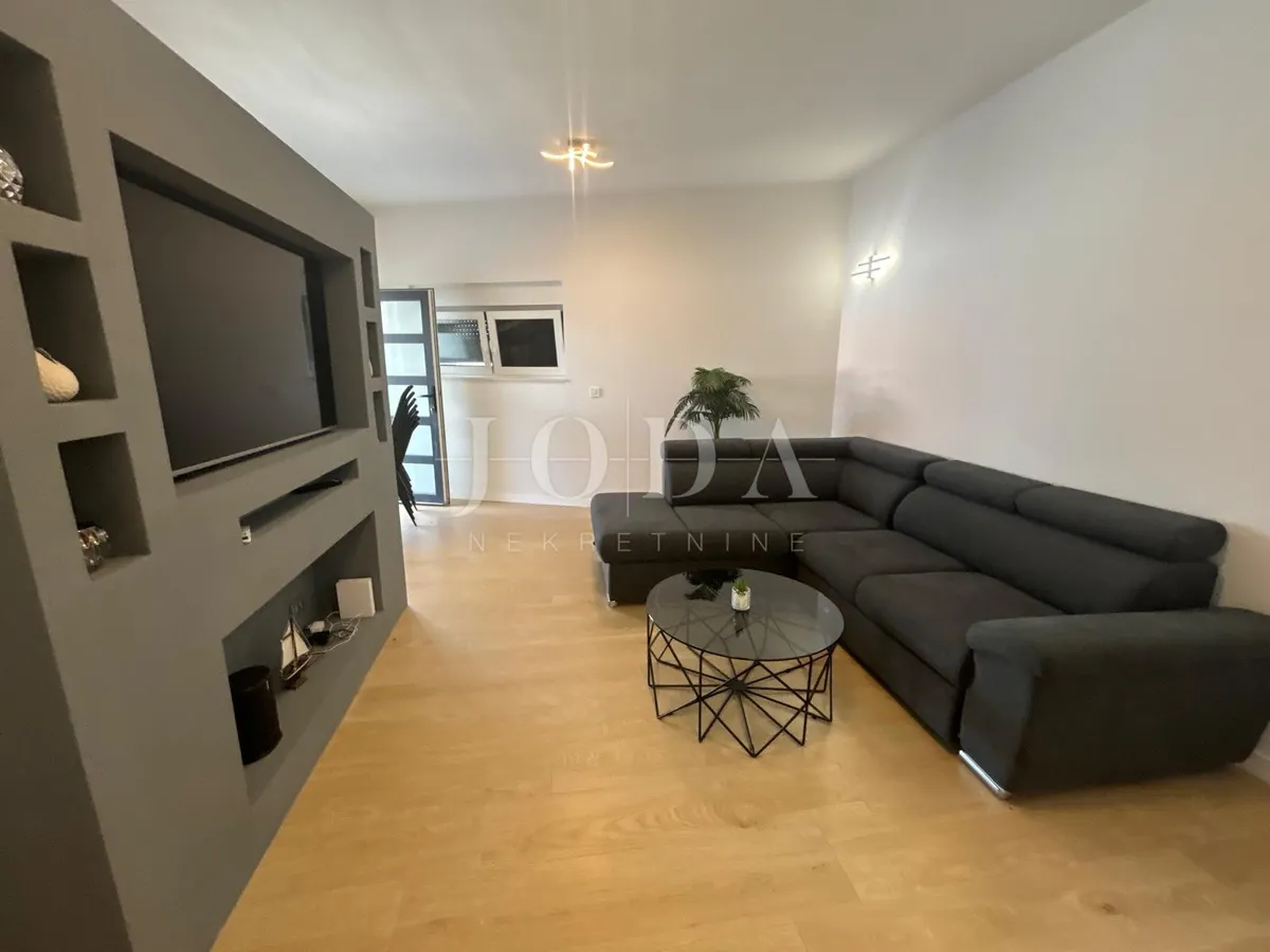 Stan - Posedarje, 73.24m2