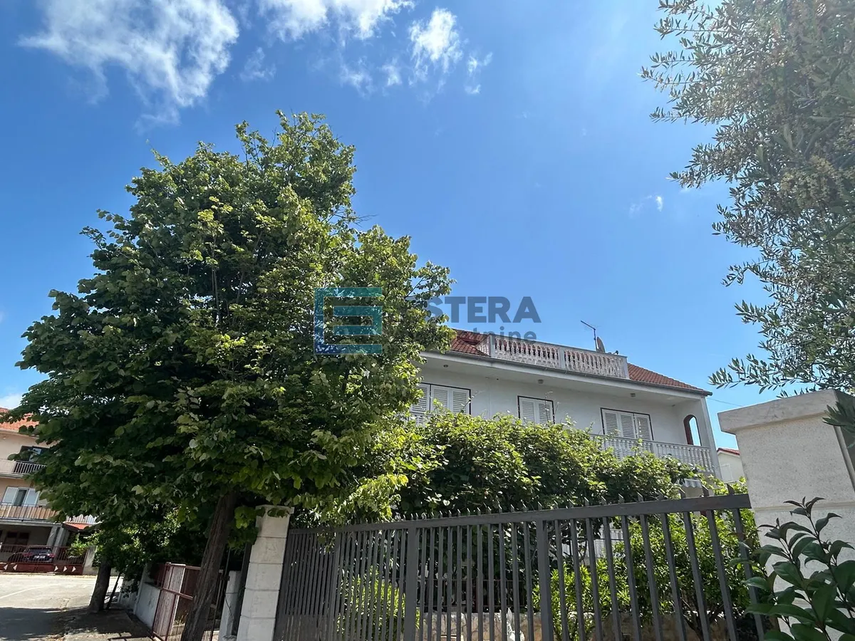 Kuća - Biograd na Moru, 398m2