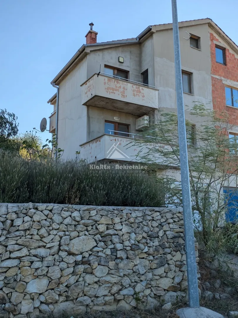 House - Skradin, 275m2
