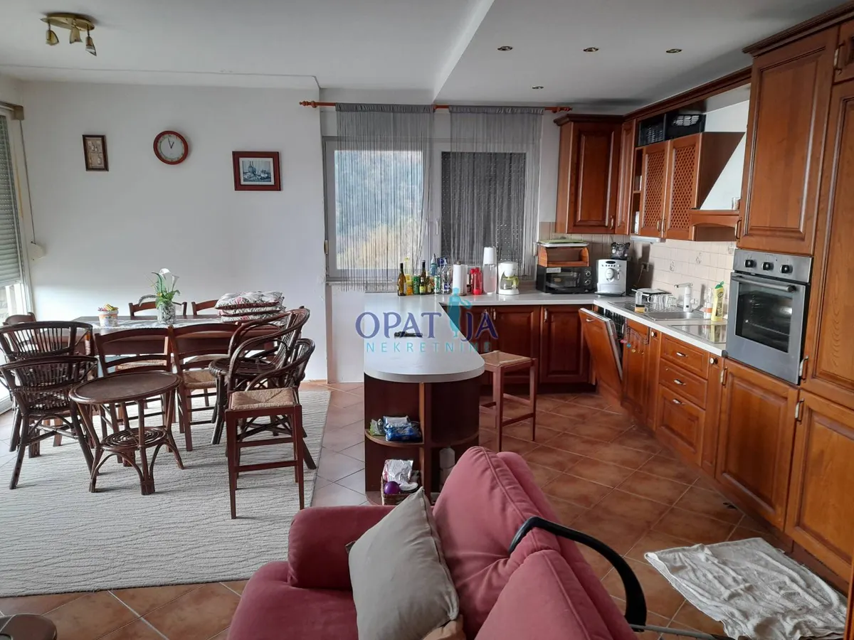 Stan - Opatija - Okolica, 101m2