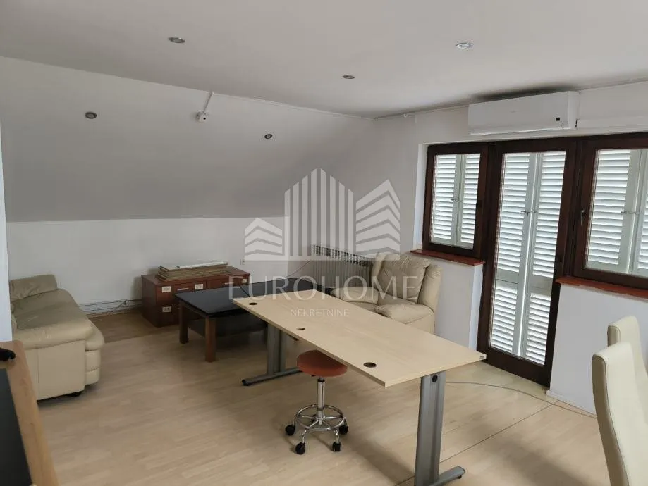 Commercial Space - Trnje, 421m2