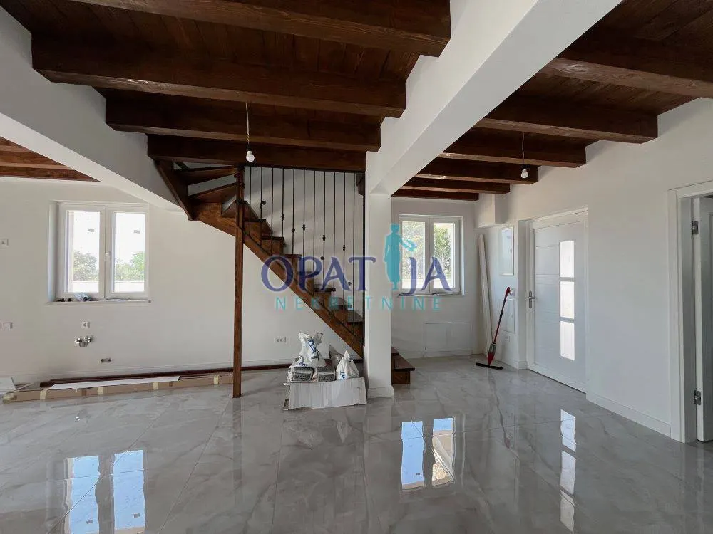 Kuća - Vrsi, 165.1m2