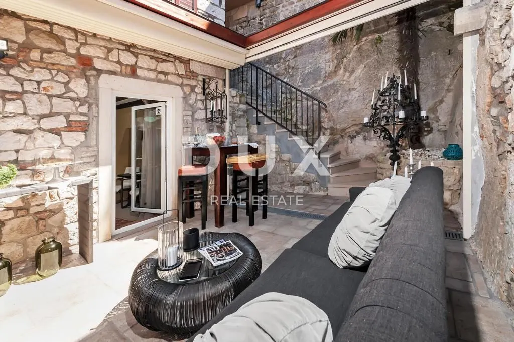 Kuća - Rovinj, 390m2