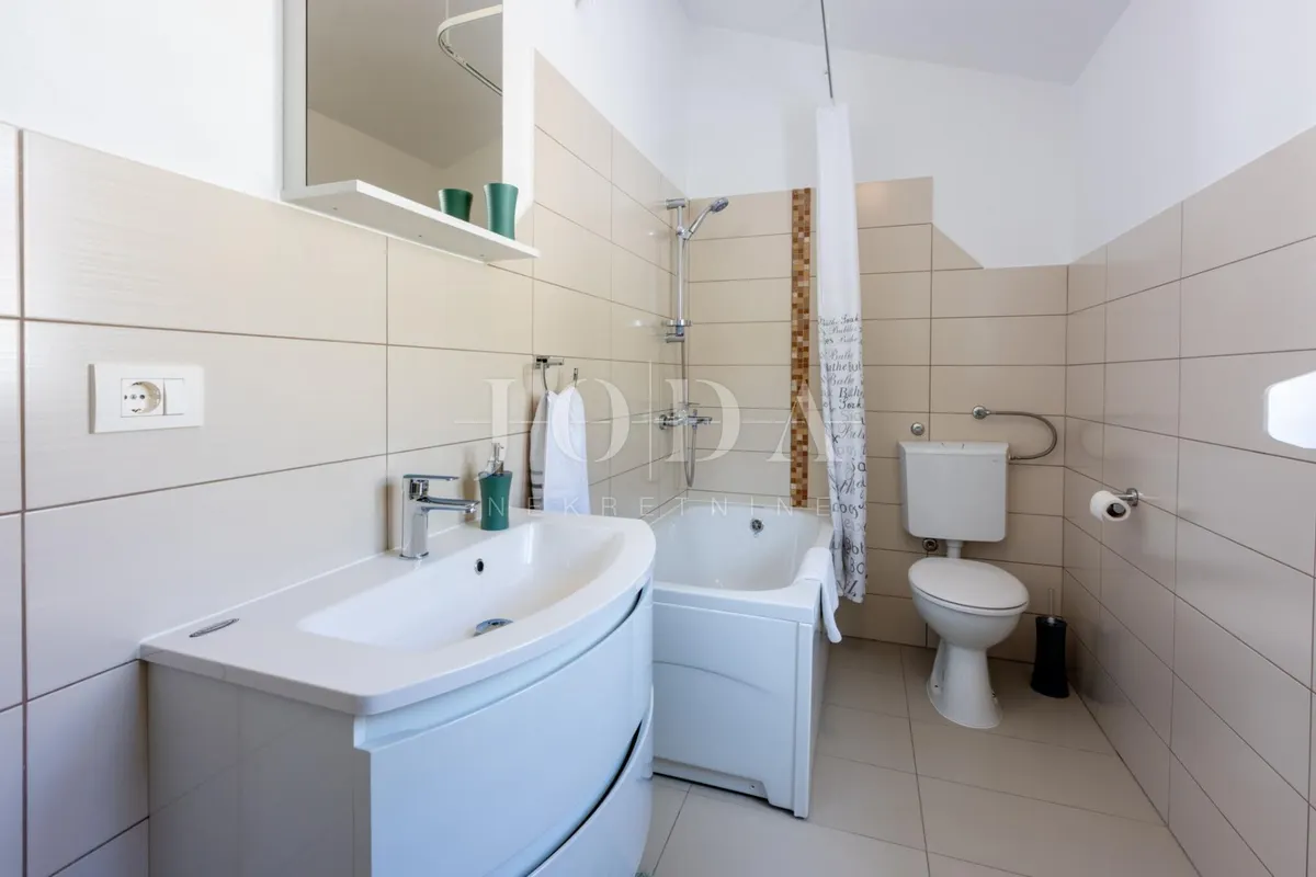 House - Crikvenica, 177m2