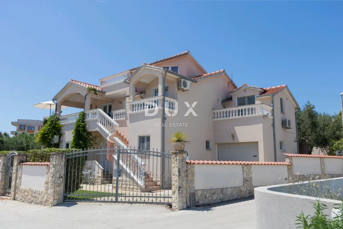 Kuća - Vodice, 329.29m2