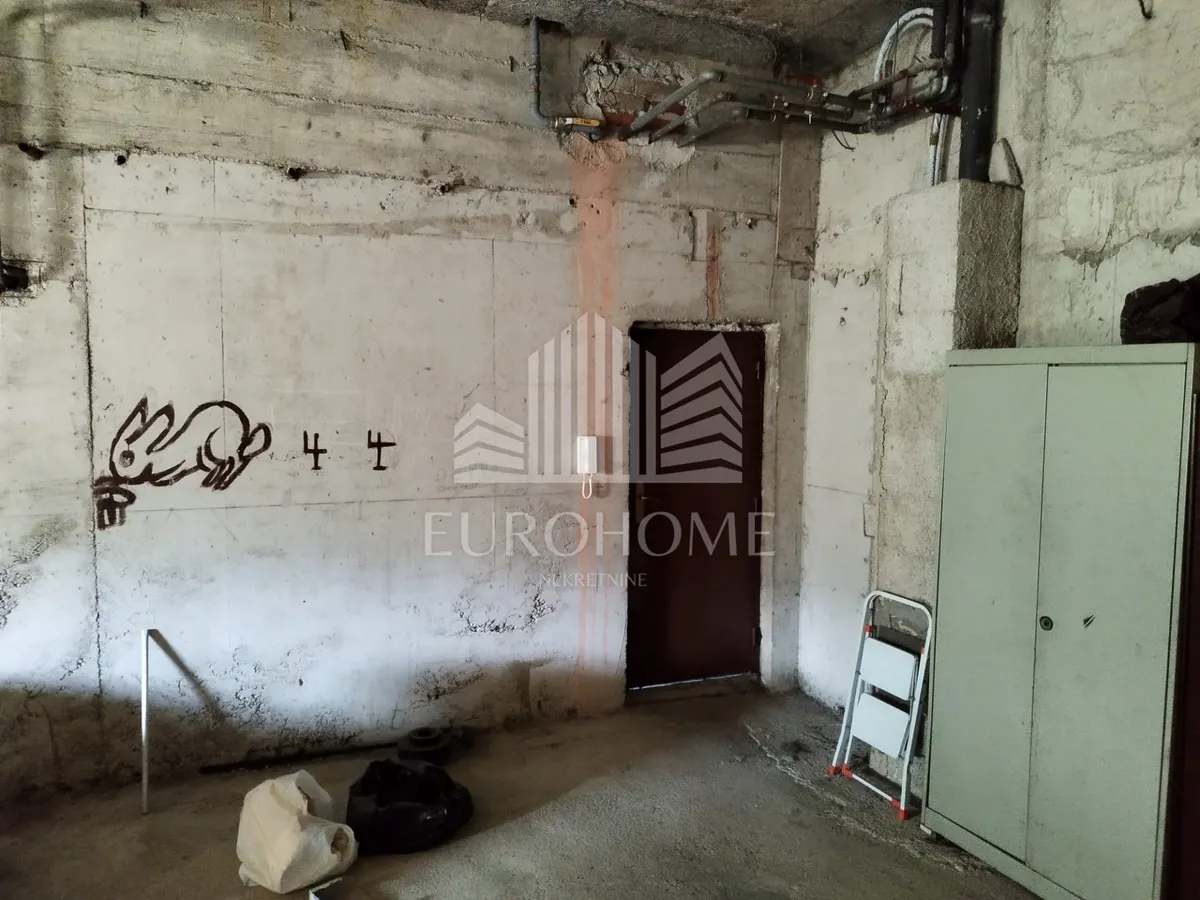 Commercial Space - Stenjevec, 53.4m2
