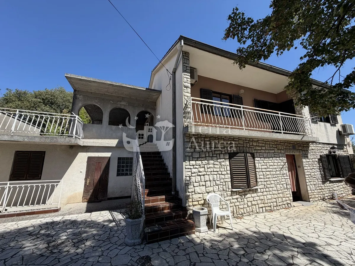 Kuća - Omišalj, 141m2