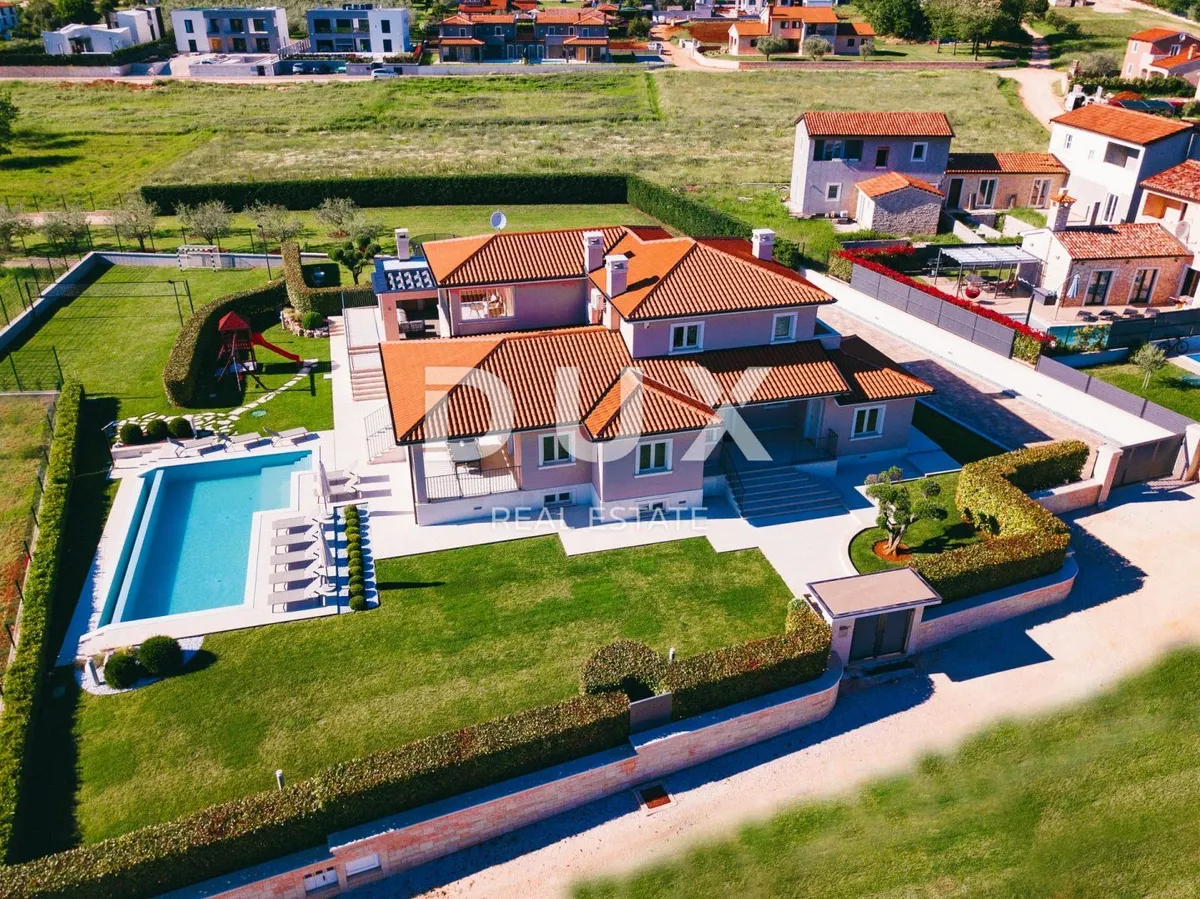 Kuća - Kaštelir-Labinci, 400m2