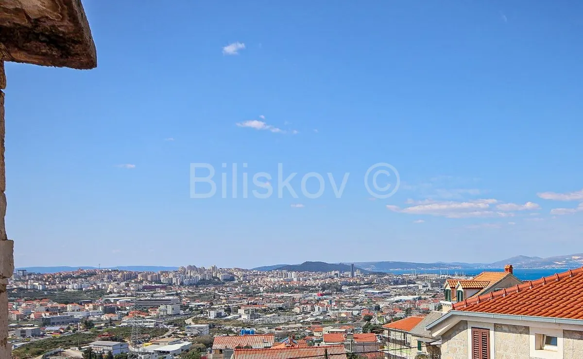 Kuća - Solin - Okolica, 195m2