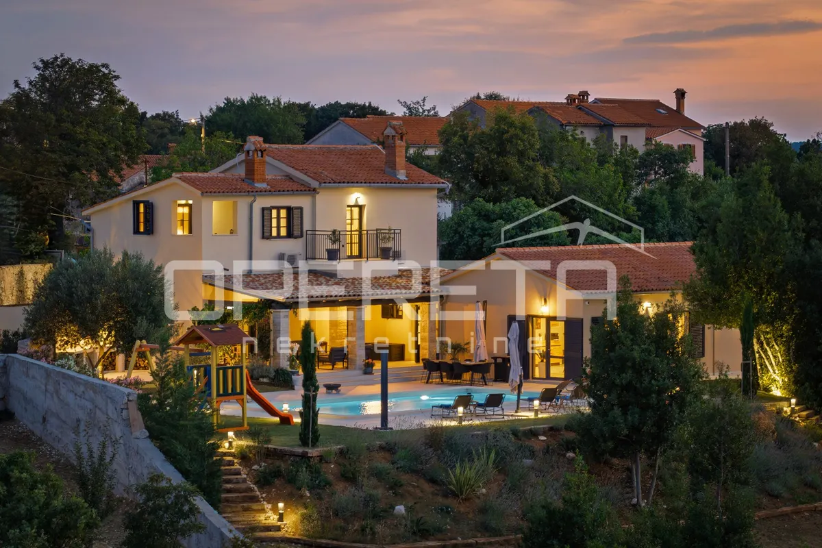 House - Labin, Labin, Labin, 273m2