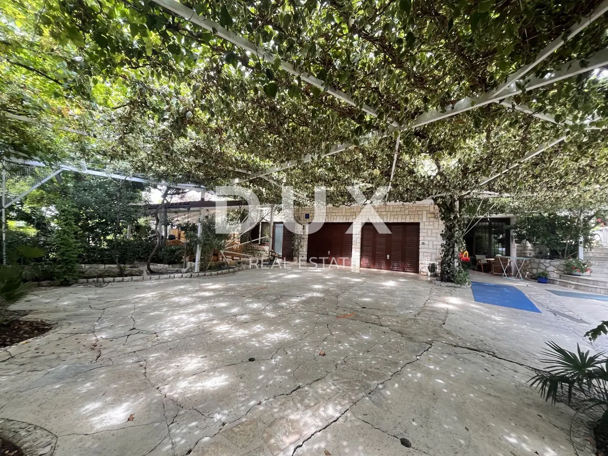 Kuća - Crikvenica, 550m2