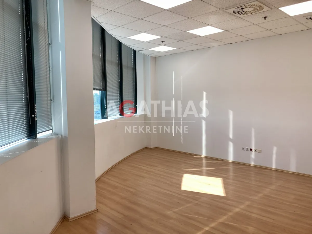 Poslovni Prostor - Novi Zagreb - Istok, 912m2