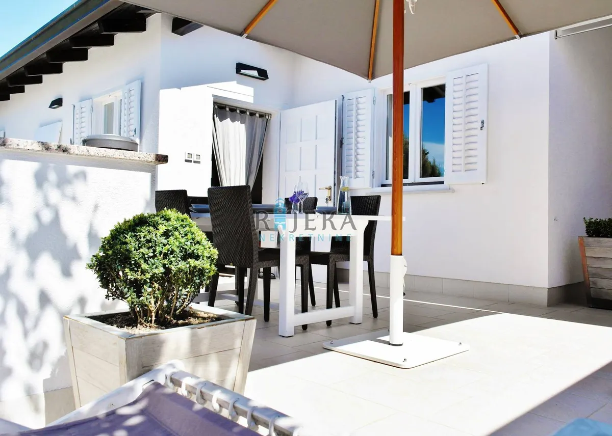 Kuća - Novigrad, 224m2