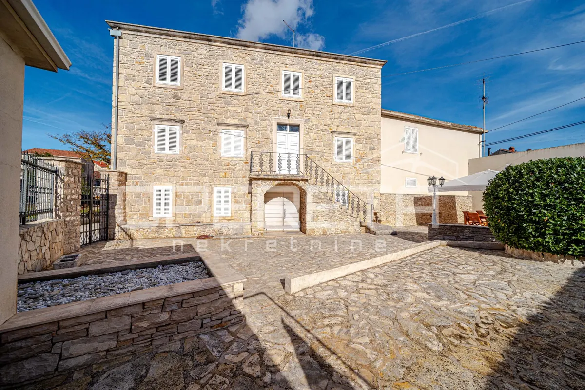 Kuća - Blato, Blato, Blato, 190m2