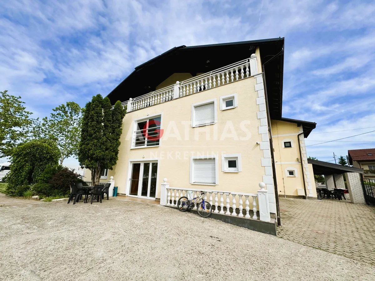 House - Sesvete, 790m2