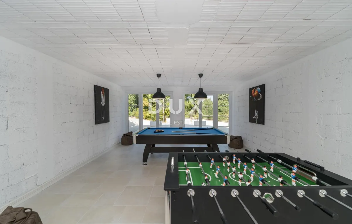 House - Vižinada, 253m2