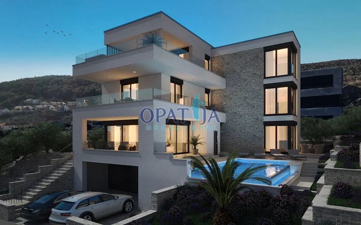 Kuća - Posedarje, 480m2