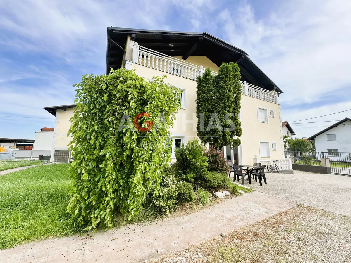 House - Sesvete, 790m2