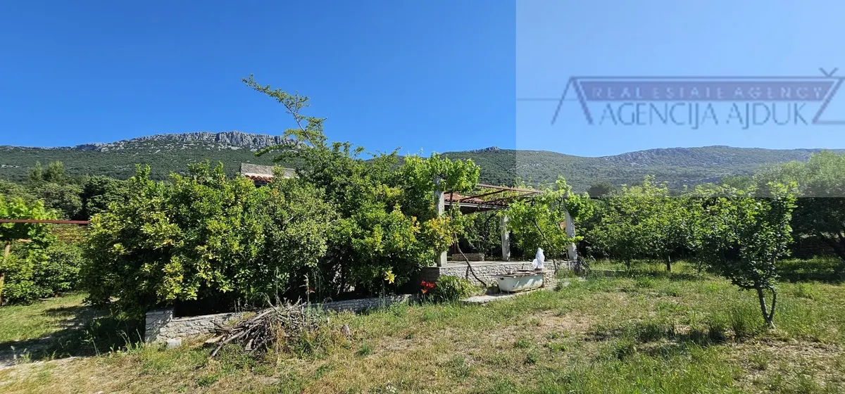 Kuća - Kaštela, 261m2