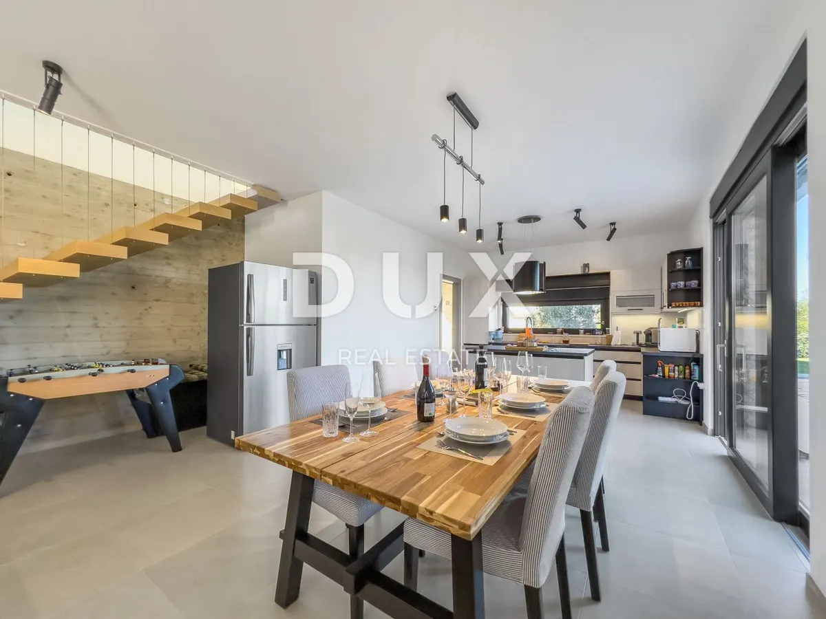 Kuća - Labin, 165m2