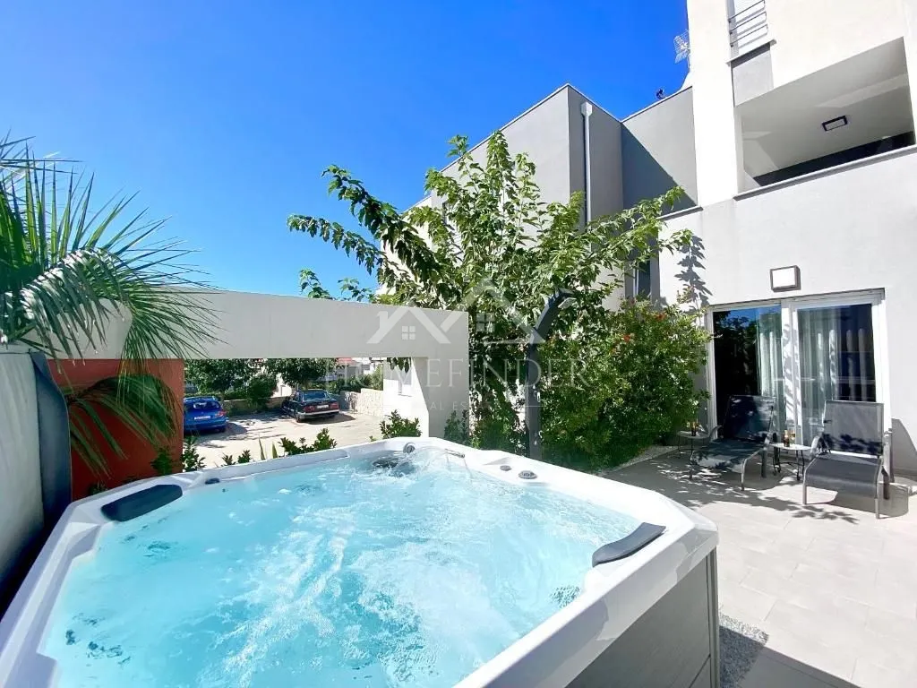 Apartment - Novalja, 179m2