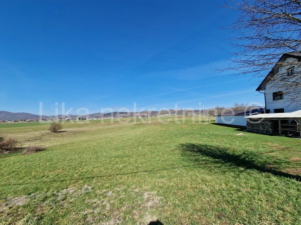 Kuća - Brinje, 350m2