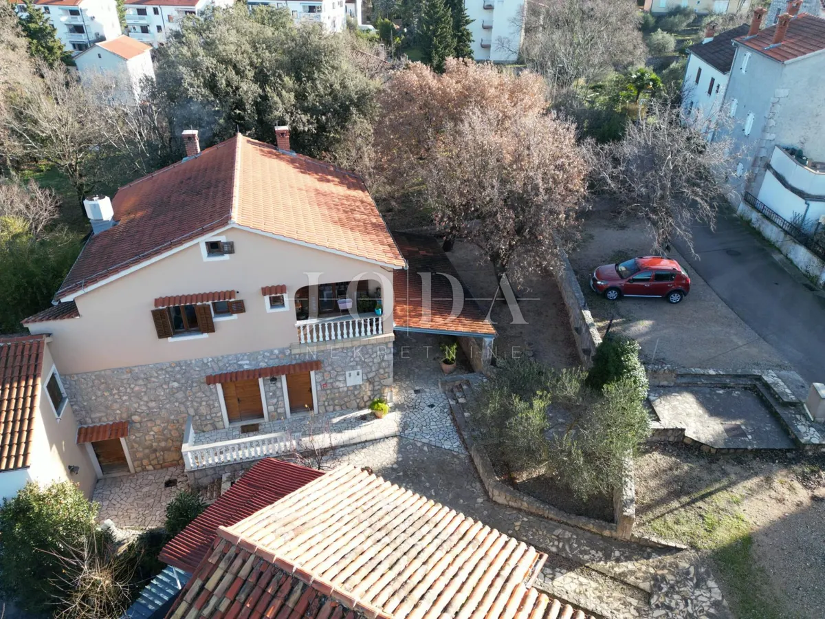 Kuća - Malinska-Dubašnica, 282m2