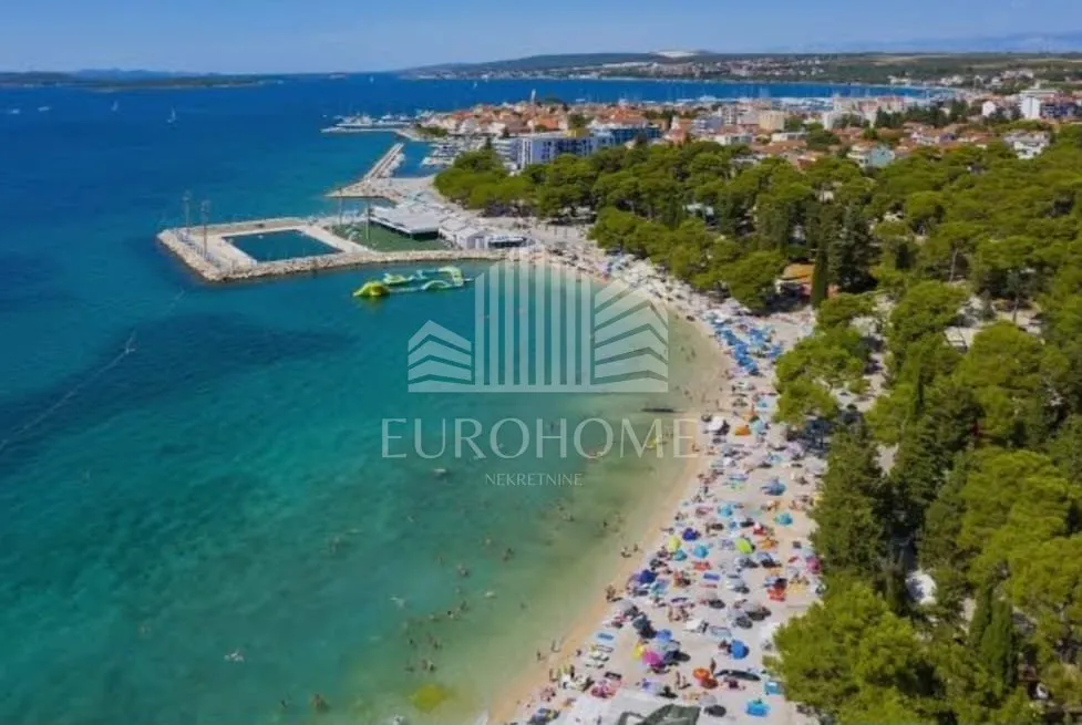 Zemljište - Biograd na Moru, 737m2