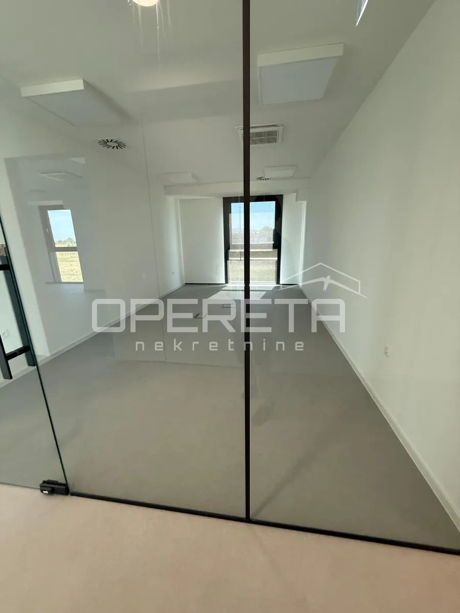 Ured - Kralja Andrije II 21, Gornji Kneginec, Gornji Kneginec, 50m2