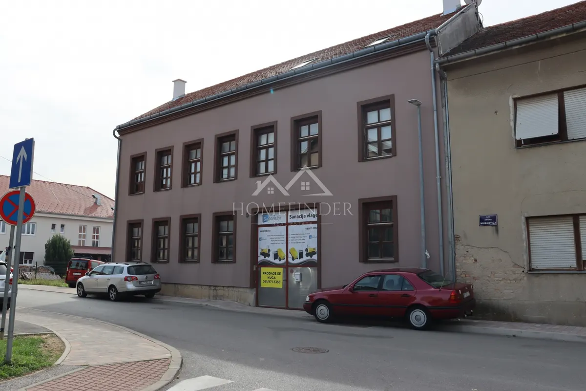Apartment - Petrinja, 792m2