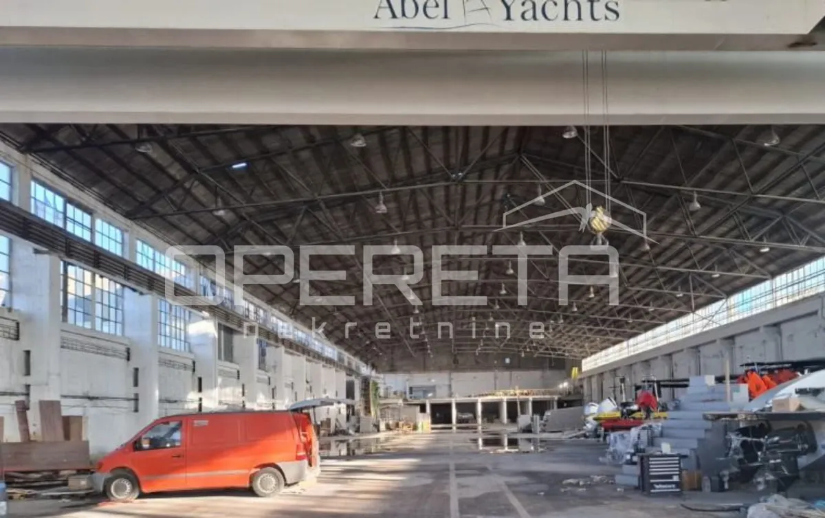Poslovni Prostor - Krešimirova, Split-okolica, Split, 7200m2