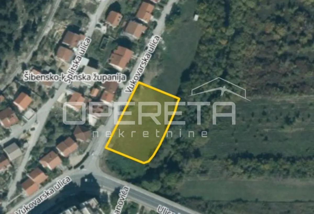 Zemljište - Vukovarska ulica, Drniš, Drniš, 2520m2