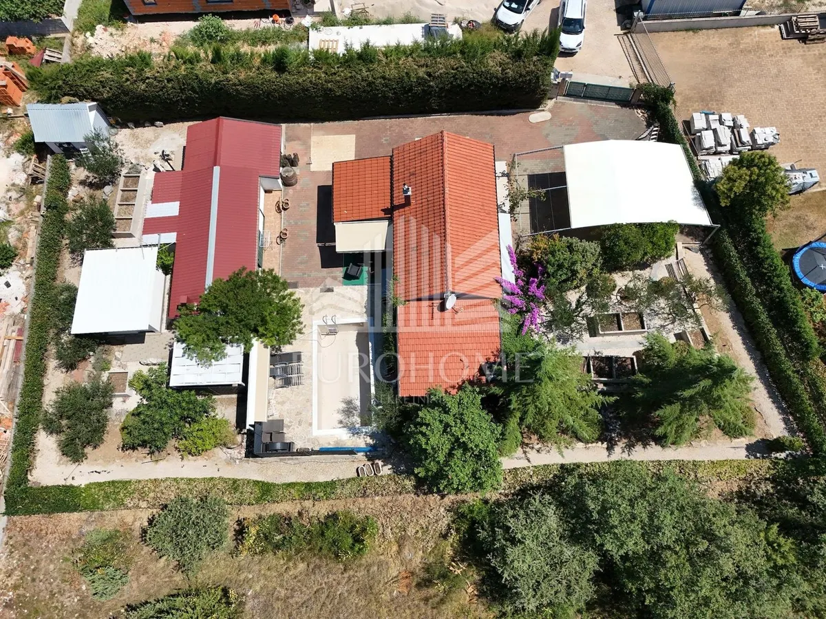Kuća - Poličnik, 92m2