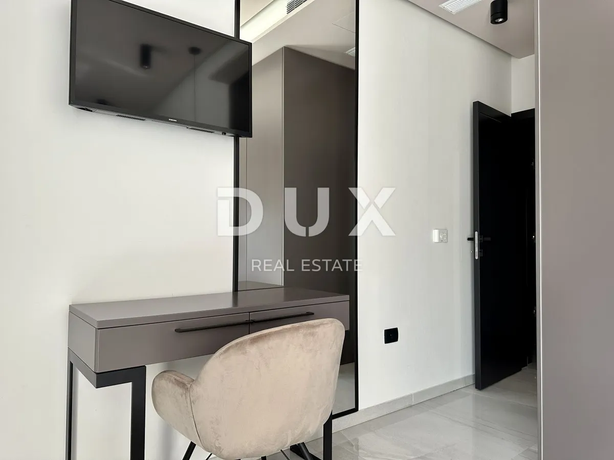 Kuća - Umag, 400m2