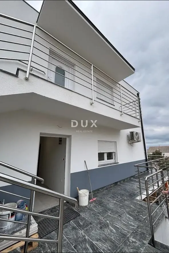 House - Novalja, 417m2