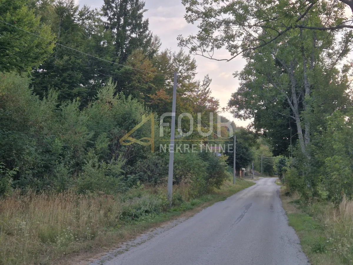 Zemljište - Mrkopalj, 690m2